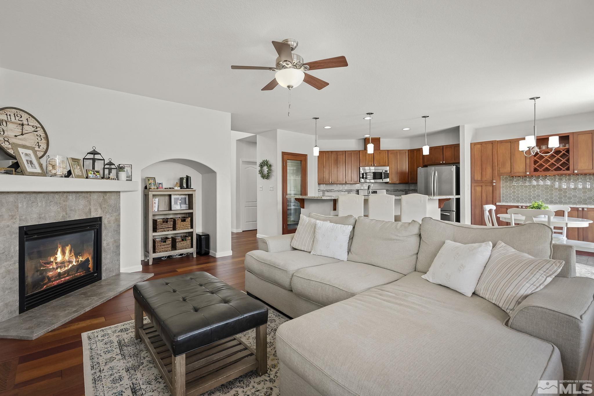 10040 Cascade Street Reno, NV 89506 - Photo 9 of 31 Photo 10