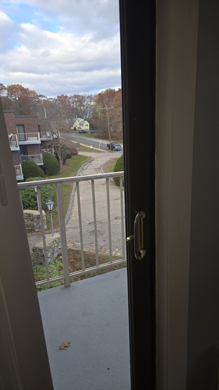 152 Turner Road, Unit 43 Holliston, MA 01746 - Photo 5 of 24 Gallery Image 5