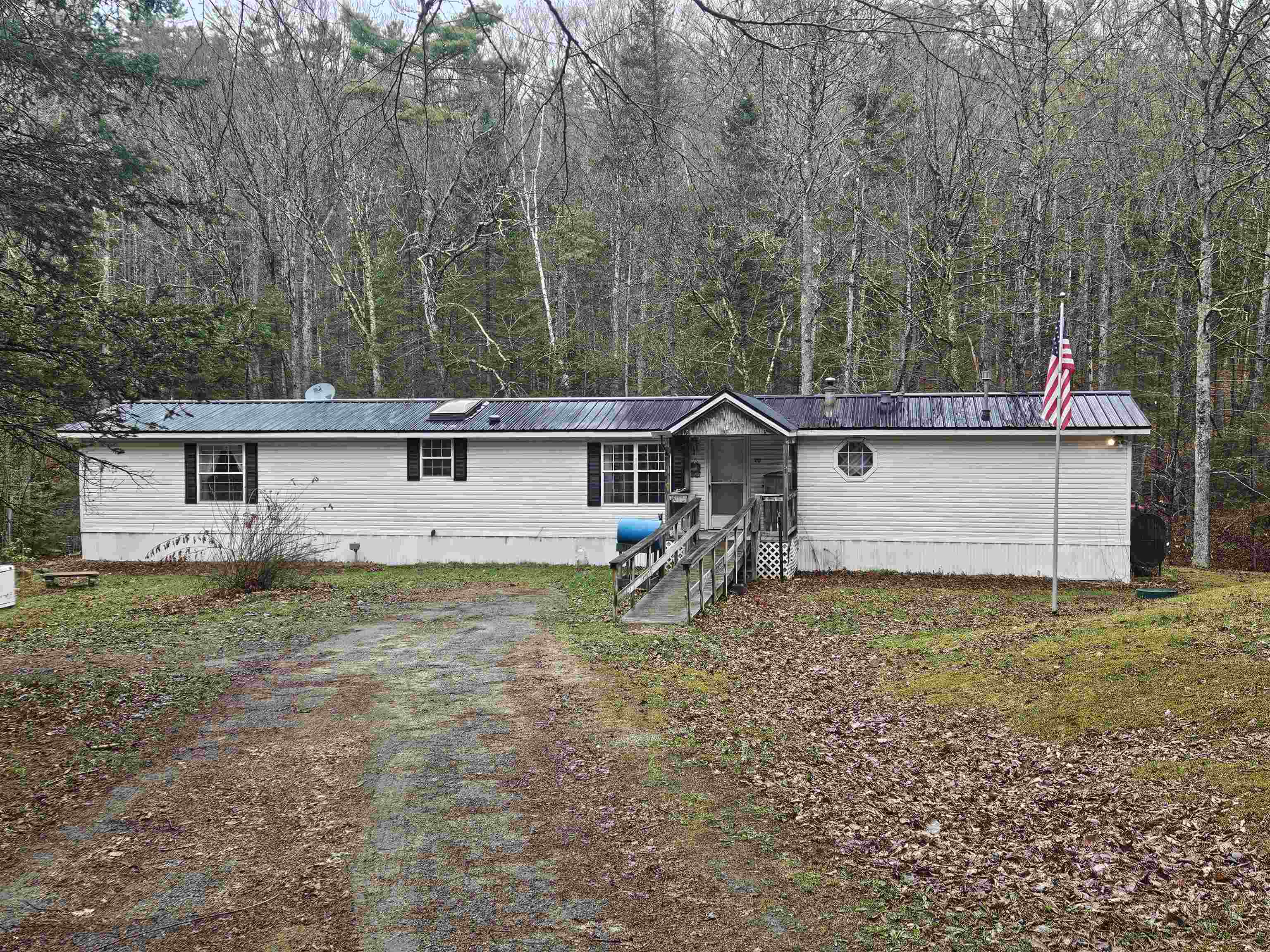 413 Pettyboro Road Lyman, NH 03585 - Photo 3 of 32
