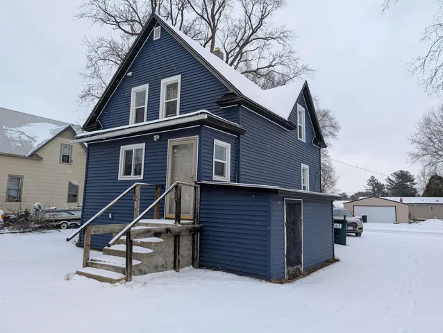 $139,000 | 120 Park Street, Redgranite, WI 54970