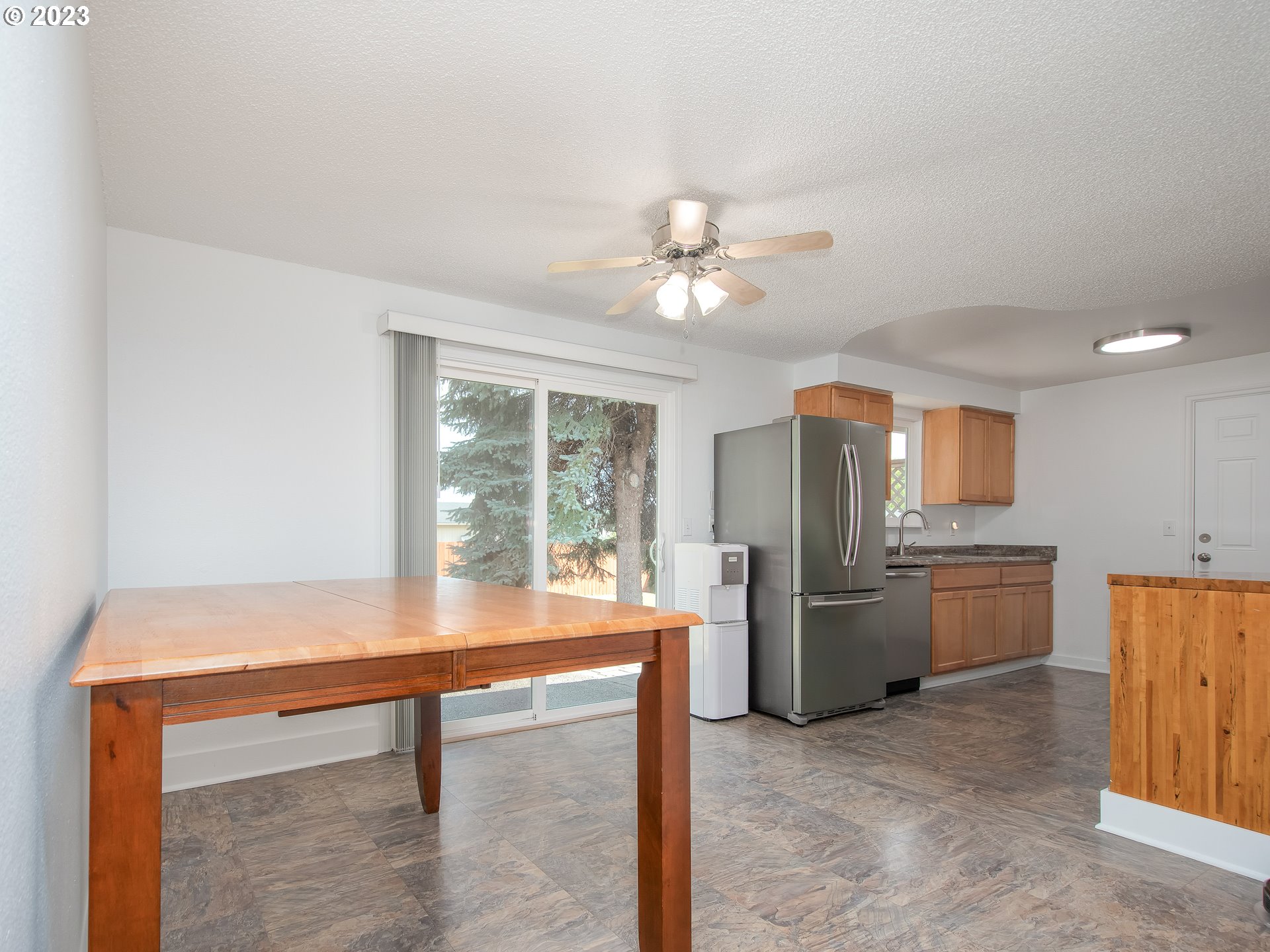 5208 Northeast 139th Loop Vancouver, WA 98682 - Photo 11 of 37 a view of kitchen with cabinets and refrigerator