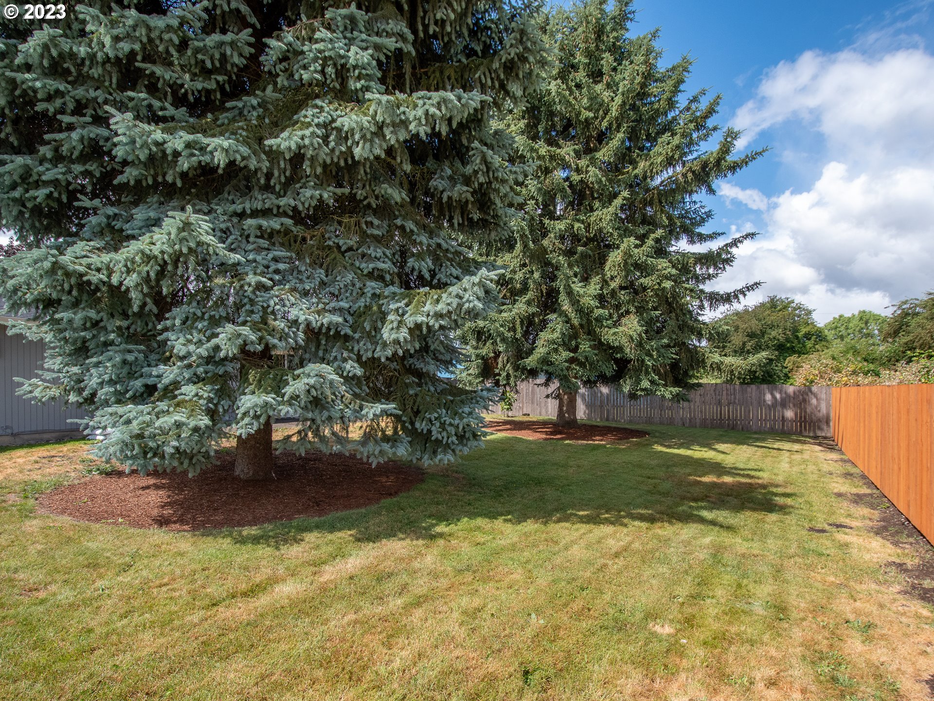 5208 Northeast 139th Loop Vancouver, WA 98682 - Photo 30 of 37 a view of a lake