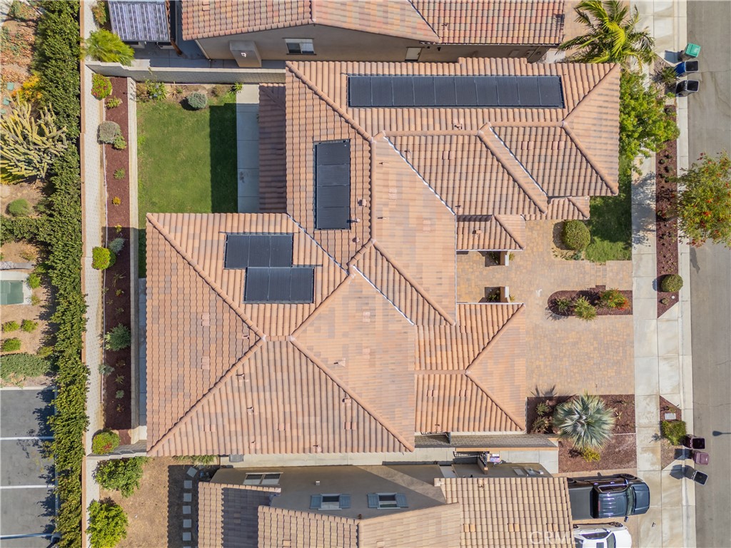 7600 Presidio Road Eastvale, CA 92880 - Photo 66 of 75 digitally enhanced grass