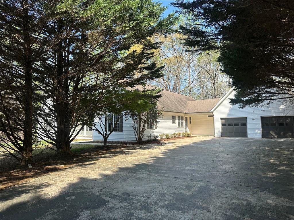 225 Rock Springs Road Lula, GA 30554 - Photo 6 of 62