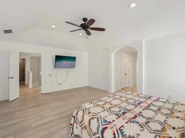 an empty room with a empty space and window