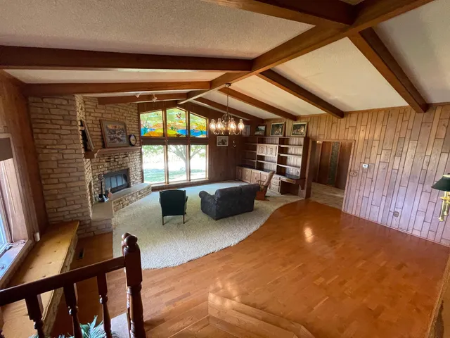 $325,000 | 67927 270th Street, Alden, MN 56009