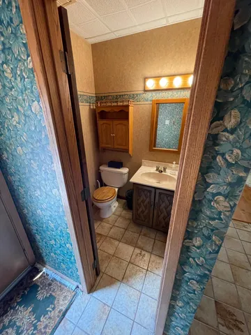 $325,000 | 67927 270th Street, Alden, MN 56009