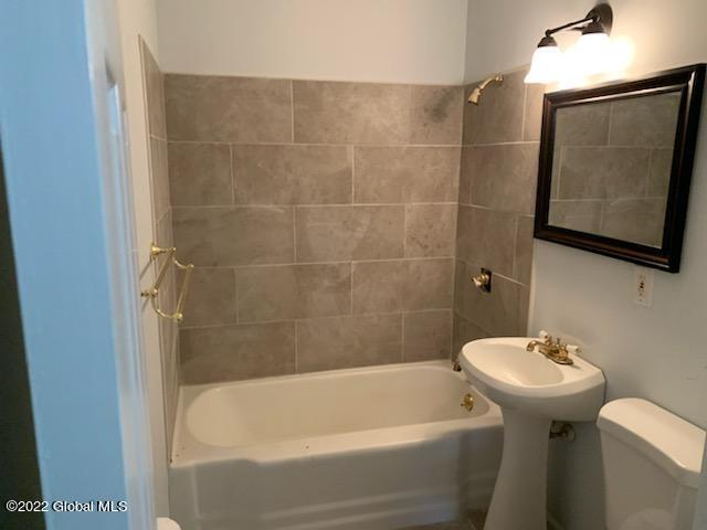 332 Clayton Road Schenectady, NY 12304 - Photo 4 of 8 IMG_20220226_000209