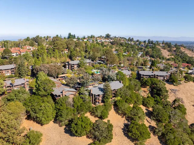 $850,000 | 3350 La Mesa Drive, Unit 10, San Carlos, CA 94070