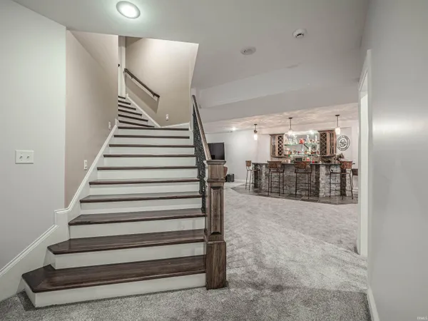 $899,000 | 3711 Joseph Court, Newburgh, IN 47630