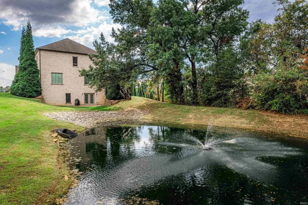 $899,000 | 3711 Joseph Court, Newburgh, IN 47630