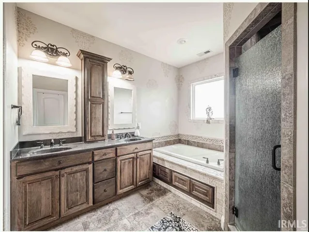 $999,800 | 3711 Joseph Court, Newburgh, IN 47630