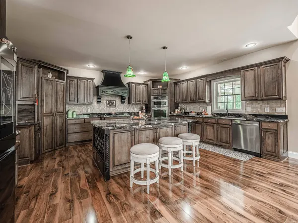 $899,000 | 3711 Joseph Court, Newburgh, IN 47630