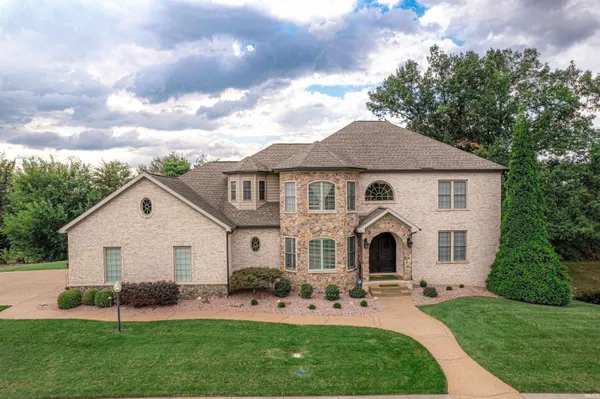 $899,000 | 3711 Joseph Court, Newburgh, IN 47630