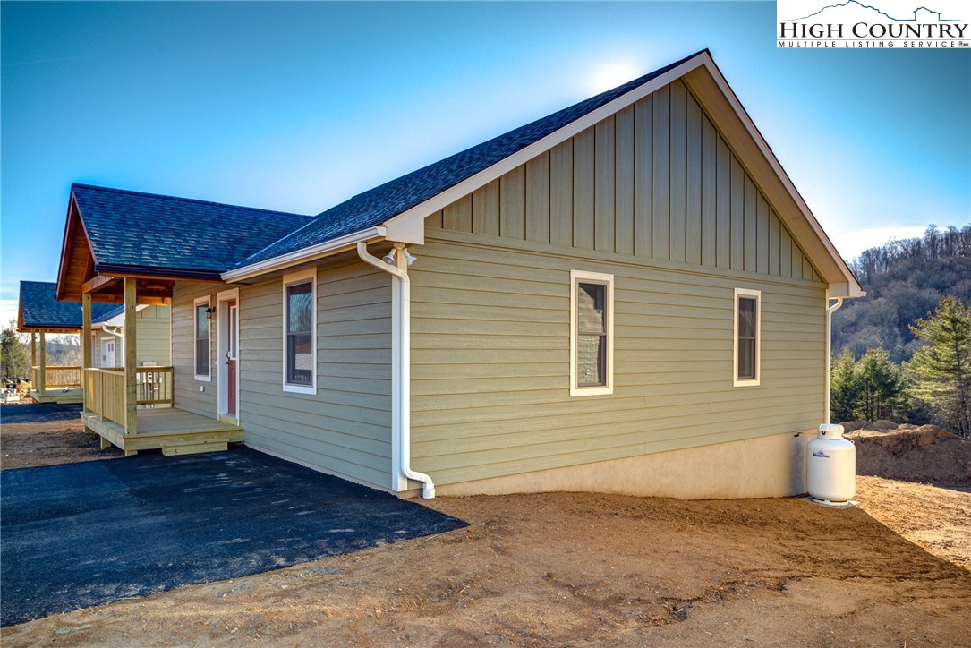 144 Carson Court, Unit 71 Boone, NC 28607 - Photo 4 of 48 Gallery Image 4