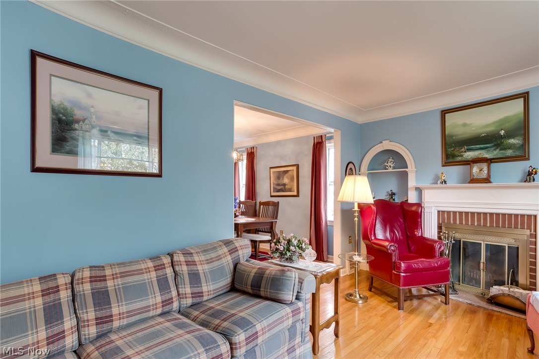 4907 Westbourne Road Cleveland, OH 44124 - Photo 7 of 30 Gallery Image 7