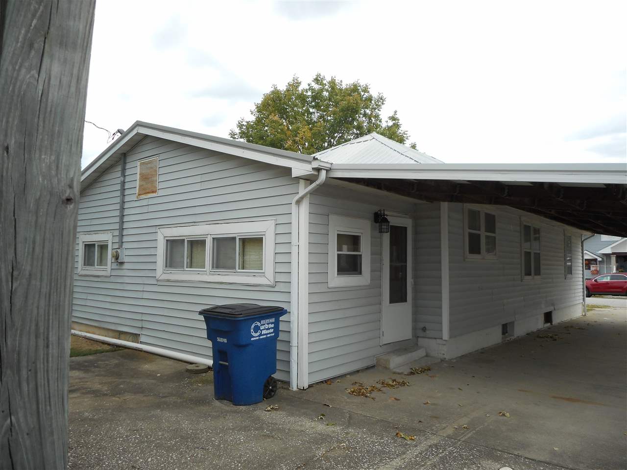 417 R R Bedford, IN 47421 - Photo 2 of 20 Gallery Image 2
