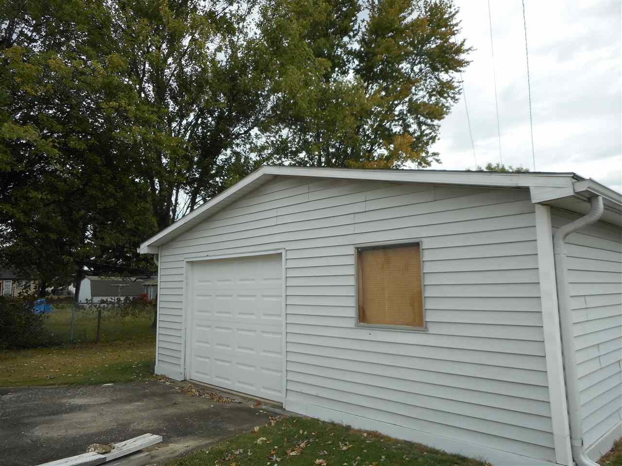417 R R Bedford, IN 47421 - Photo 16 of 20 Gallery Image 16