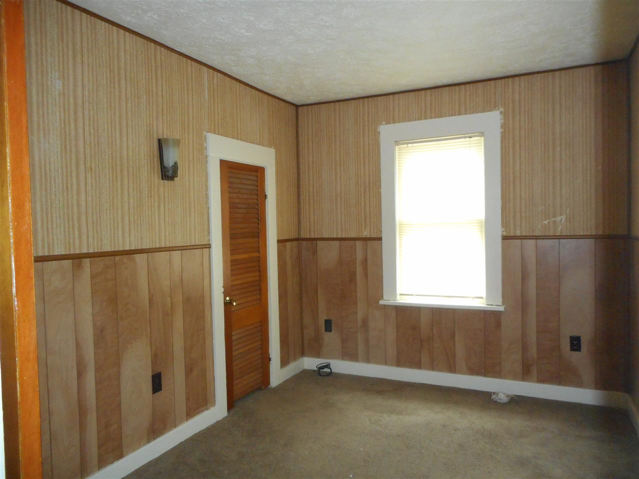 417 R R Bedford, IN 47421 - Photo 9 of 20 Gallery Image 9
