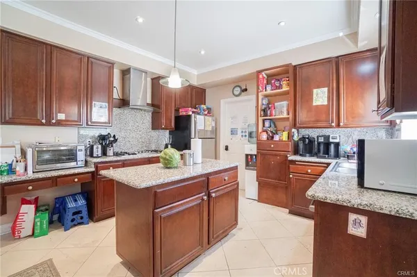 $4,850 | 19404 Roscoe Boulevard, Northridge, CA 91324