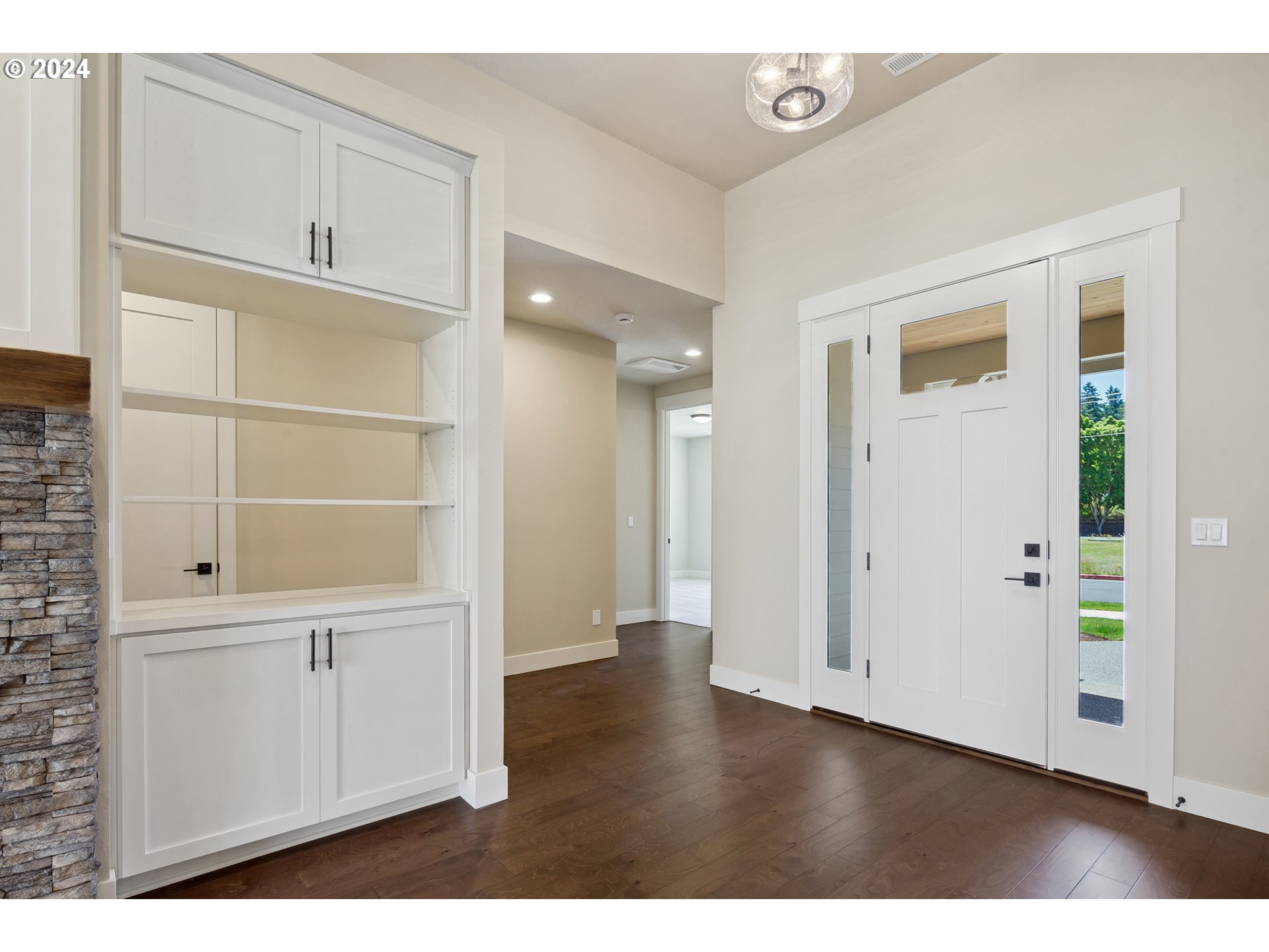 2129 Northeast Spitz Road Canby, OR 97013 - Photo 5 of 48