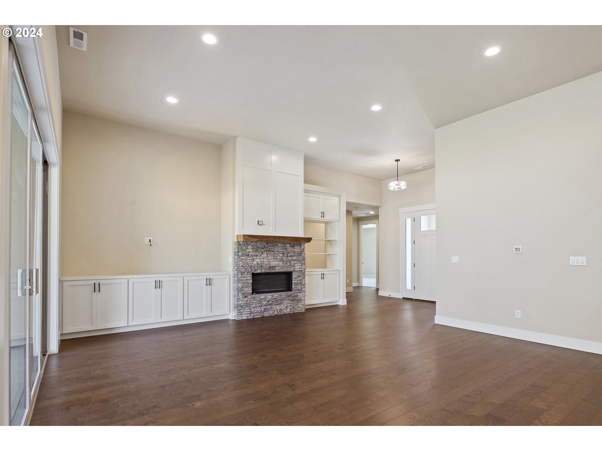 2129 Northeast Spitz Road Canby, OR 97013 - Photo 8 of 48