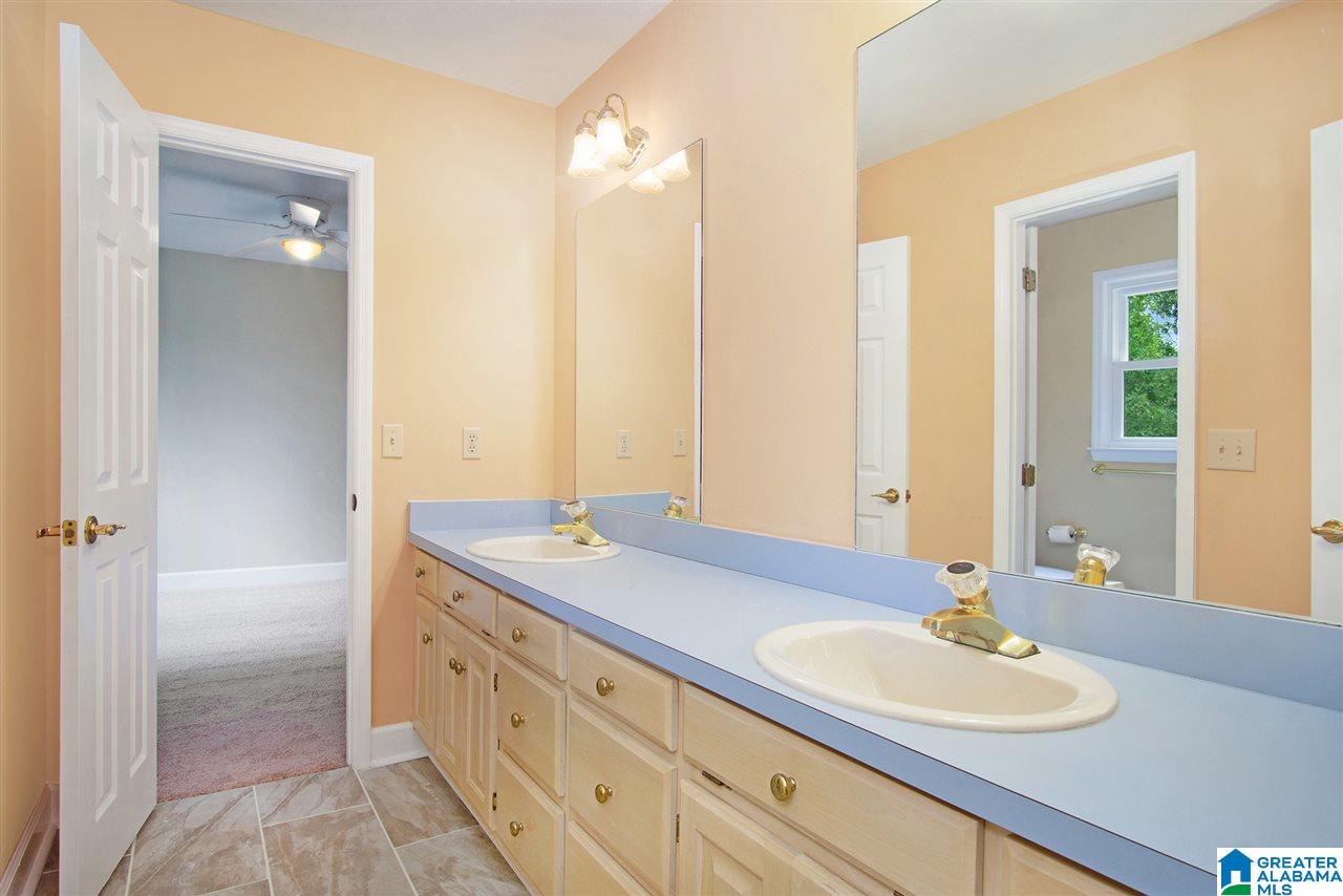 1038 Crest Road Leeds, AL 35094 - Photo 20 of 34 Gallery Image 20