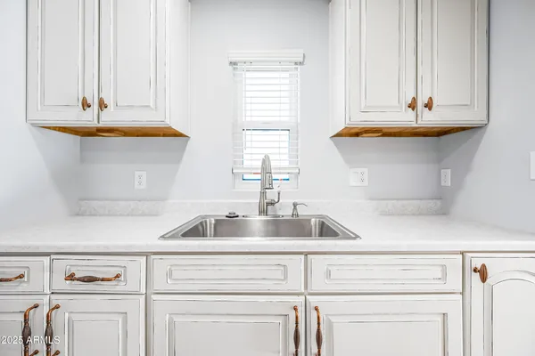 $2,250 | 1608 East Hudson Drive, Tempe, AZ 85281