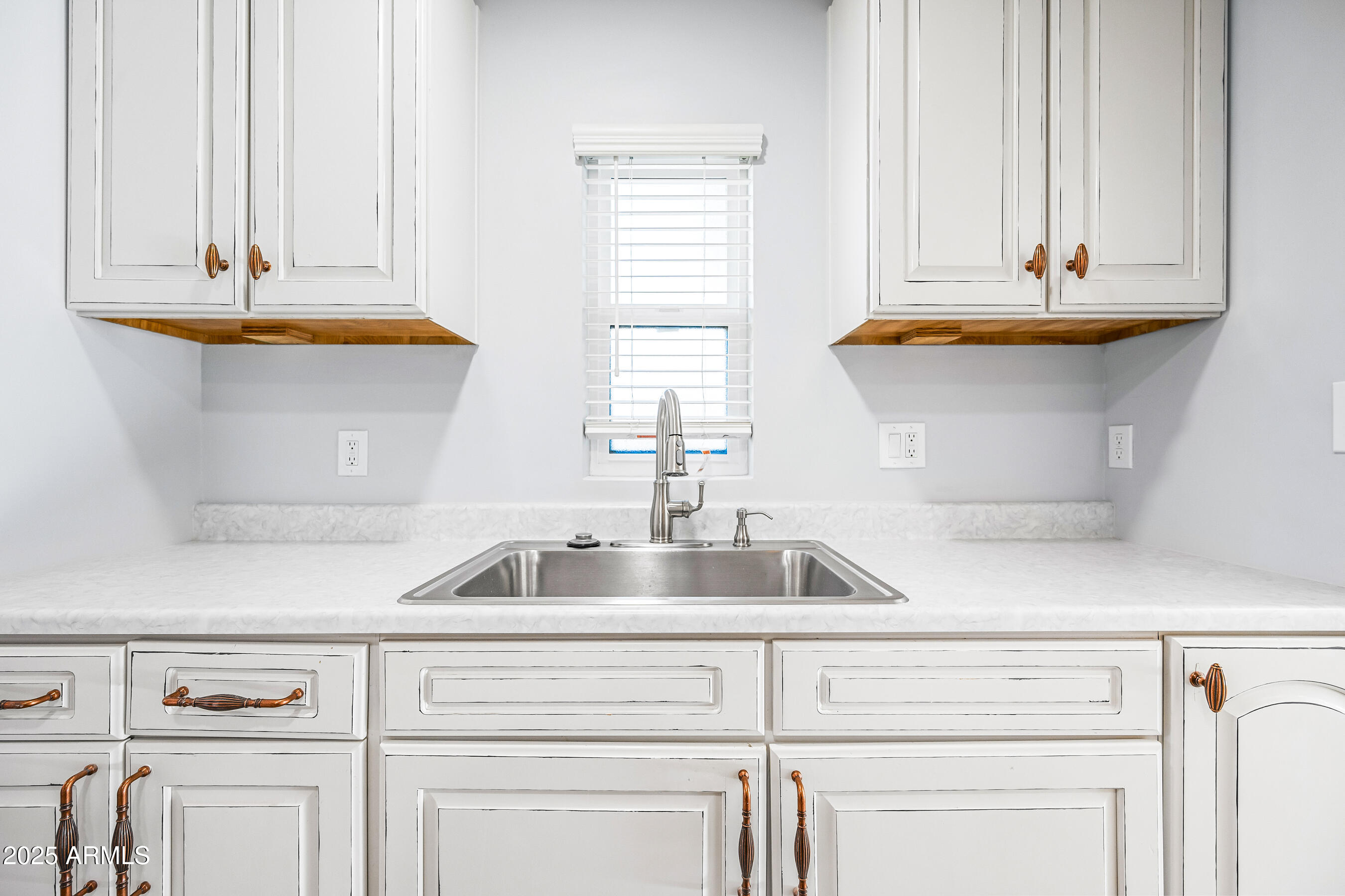 1608 East Hudson Drive Tempe, AZ 85281 - Photo 11 of 24 10-1608EHD-ocupix-