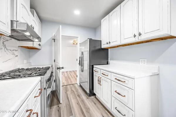 $2,250 | 1608 East Hudson Drive, Tempe, AZ 85281