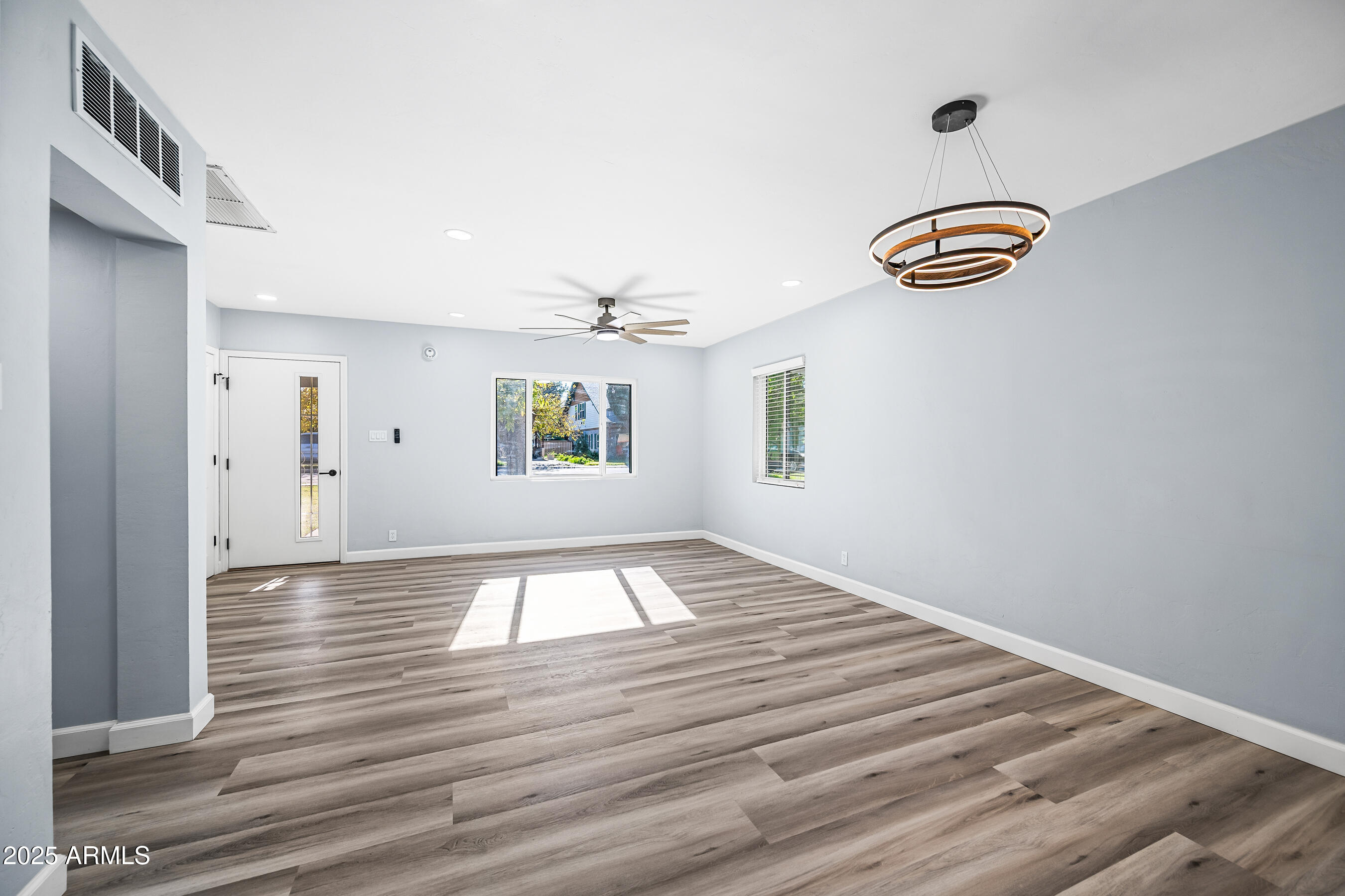 1608 East Hudson Drive Tempe, AZ 85281 - Photo 5 of 24 4-1608EHD-ocupix-