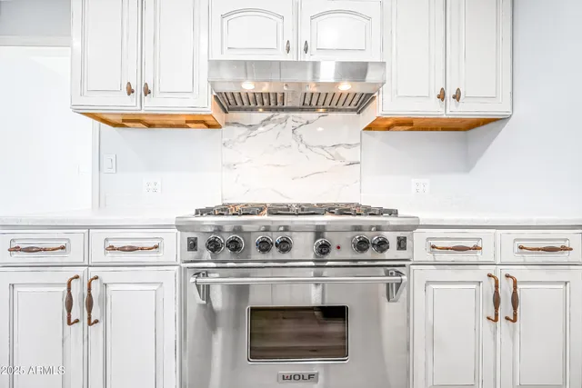 a close view of sink and tap