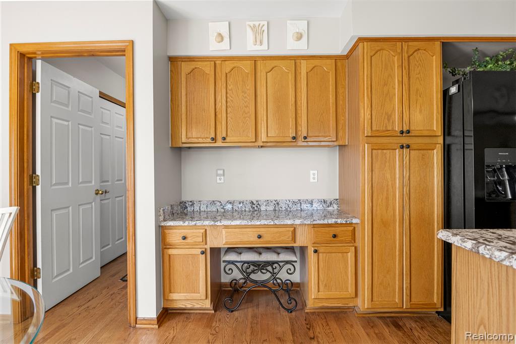46671 Mornington Road Canton, MI 48188 - Photo 30 of 76 Gallery Image 30