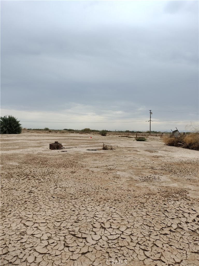 21 Alcott Niland, CA 92257 - Photo 2 of 4 a view of ocean view with beach