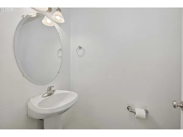 $315,000 | 1817 Northeast 90th Circle, Vancouver, WA 98665