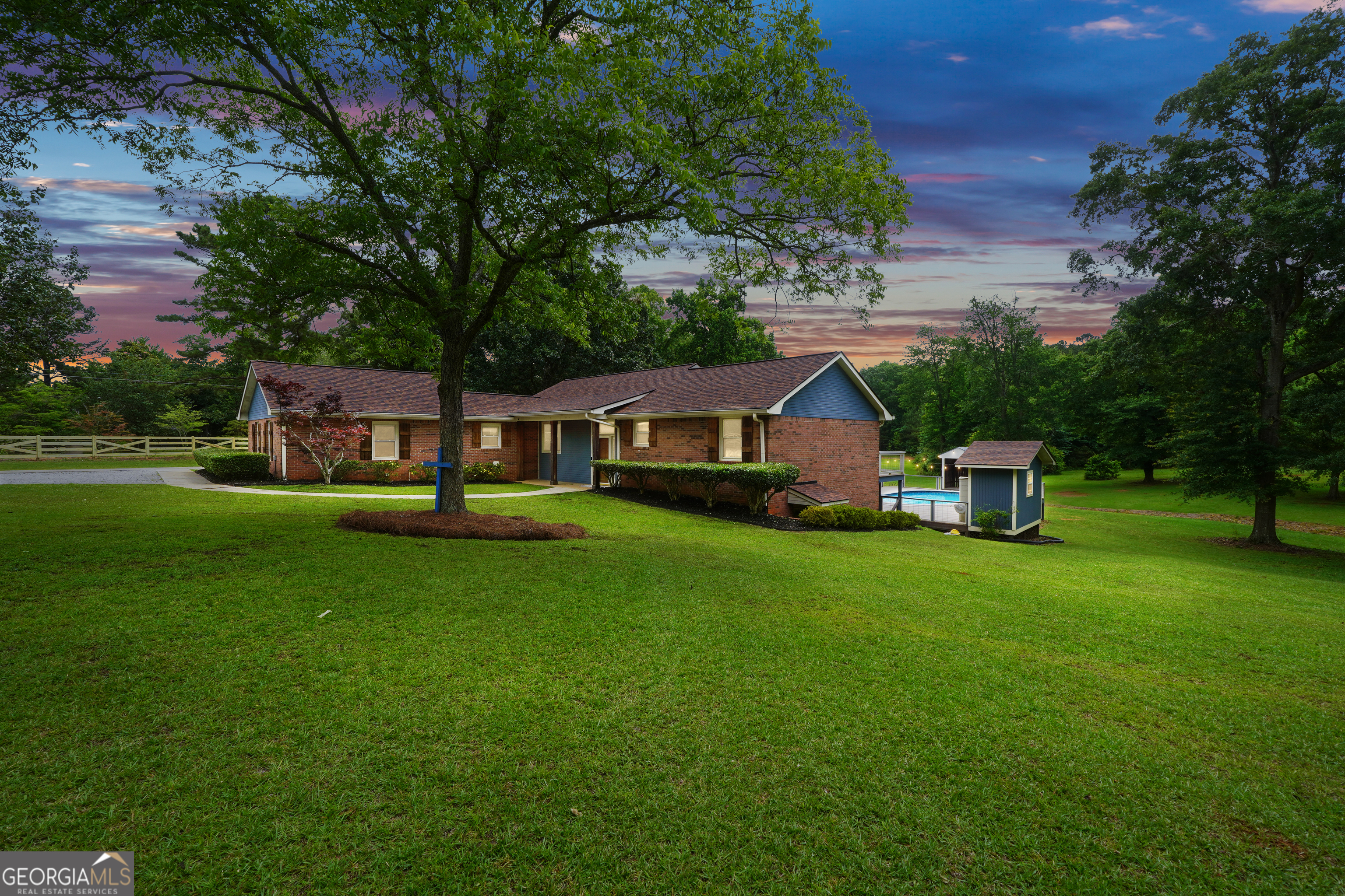 112 North Walker's Mill Road Griffin, GA 30223 - Photo 2 of 61