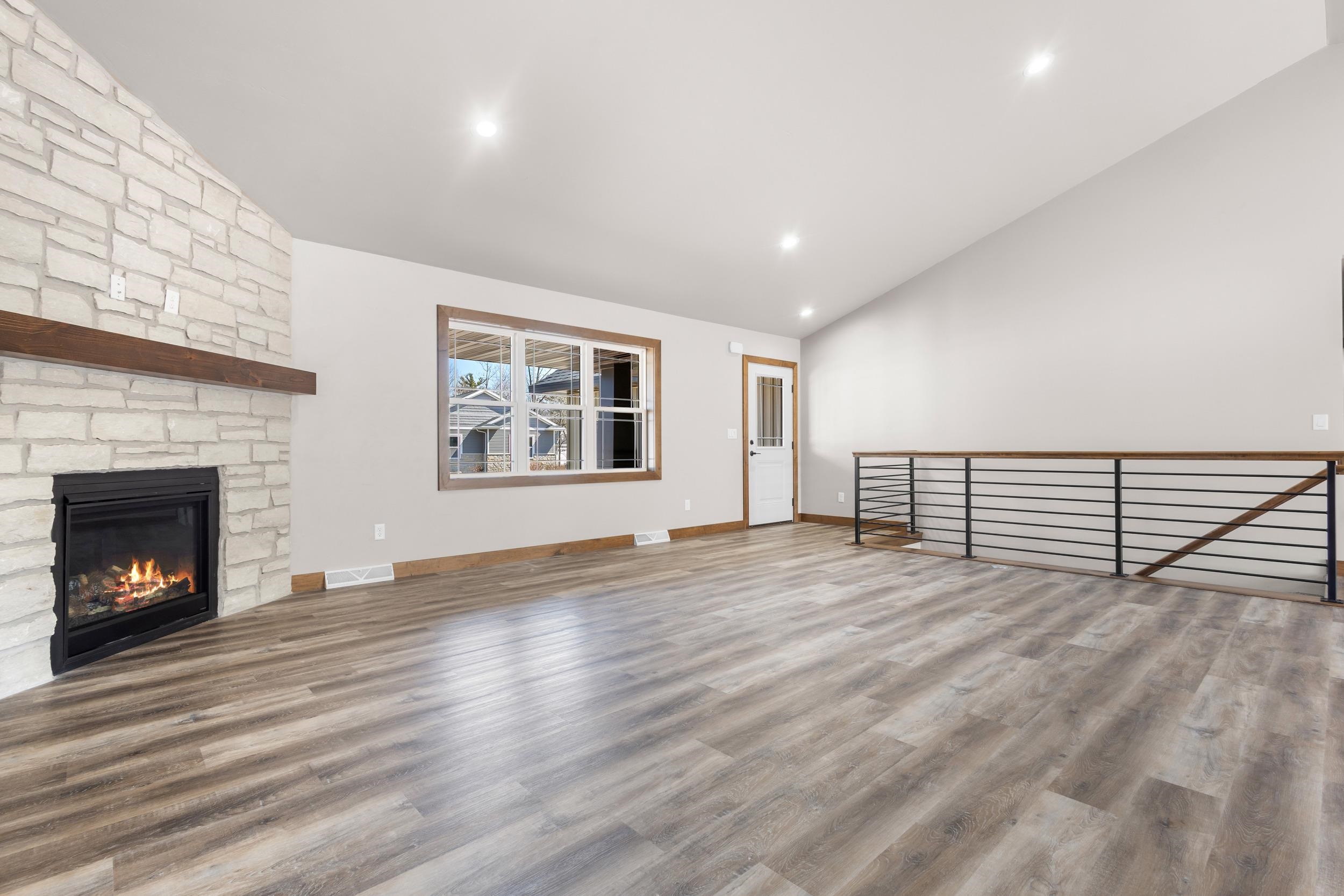 3370 Largo Ridge Drive Green Bay, WI 54311 - Photo 11 of 43