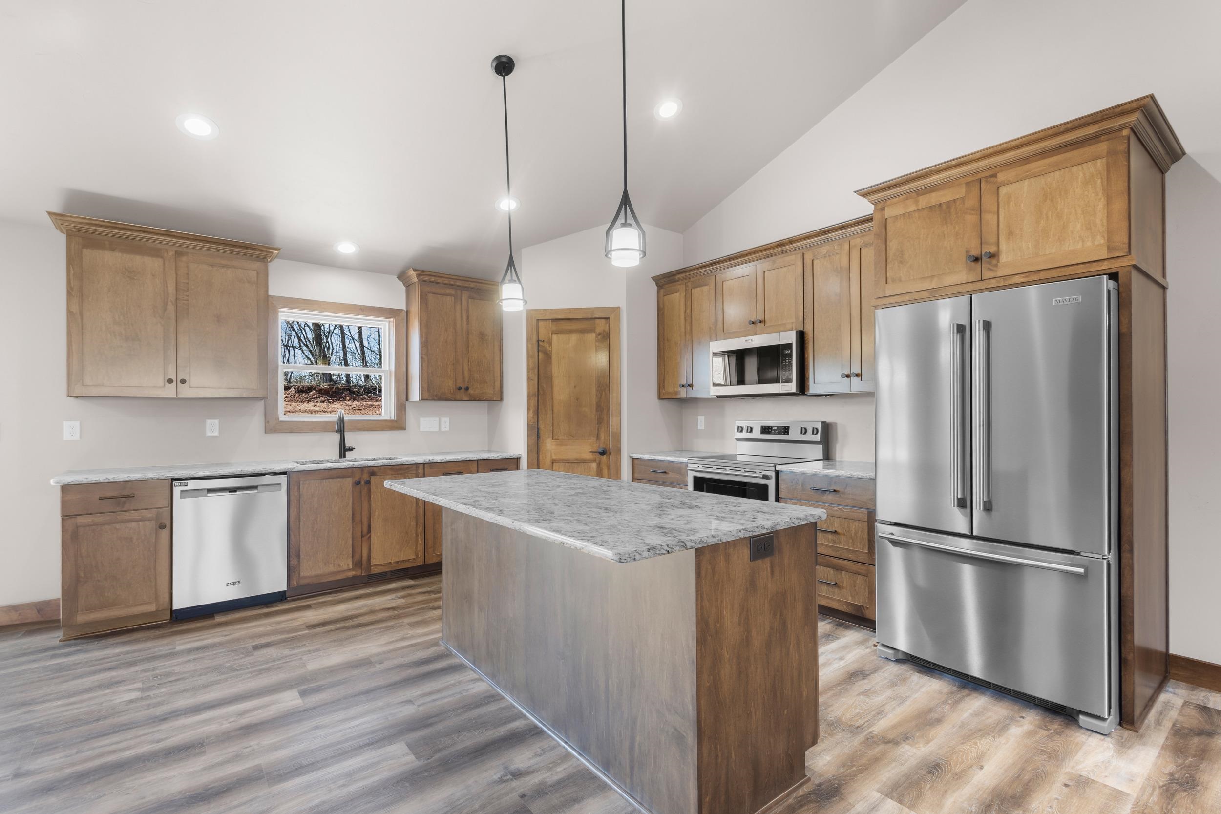 3370 Largo Ridge Drive Green Bay, WI 54311 - Photo 14 of 43