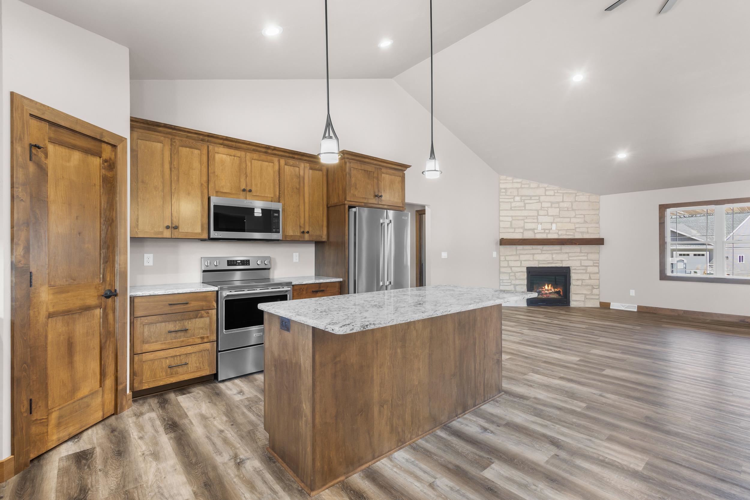 3370 Largo Ridge Drive Green Bay, WI 54311 - Photo 15 of 43