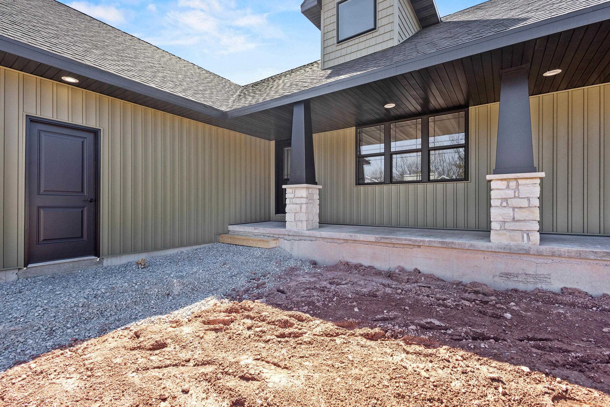 3370 Largo Ridge Drive Green Bay, WI 54311 - Photo 5 of 43