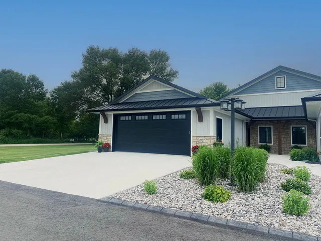 $419,900 | 2757 County Rd EE, Abrams, WI 54101