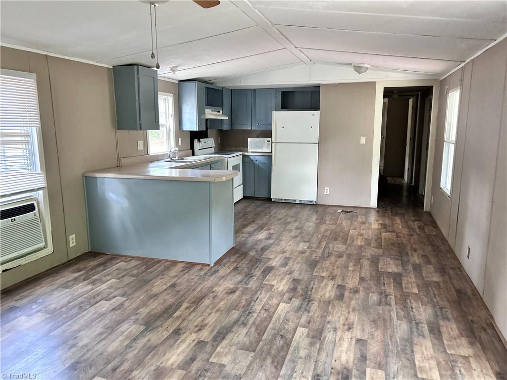 1270 Little Point Road Randleman, NC 27317 - Photo 4 of 8
