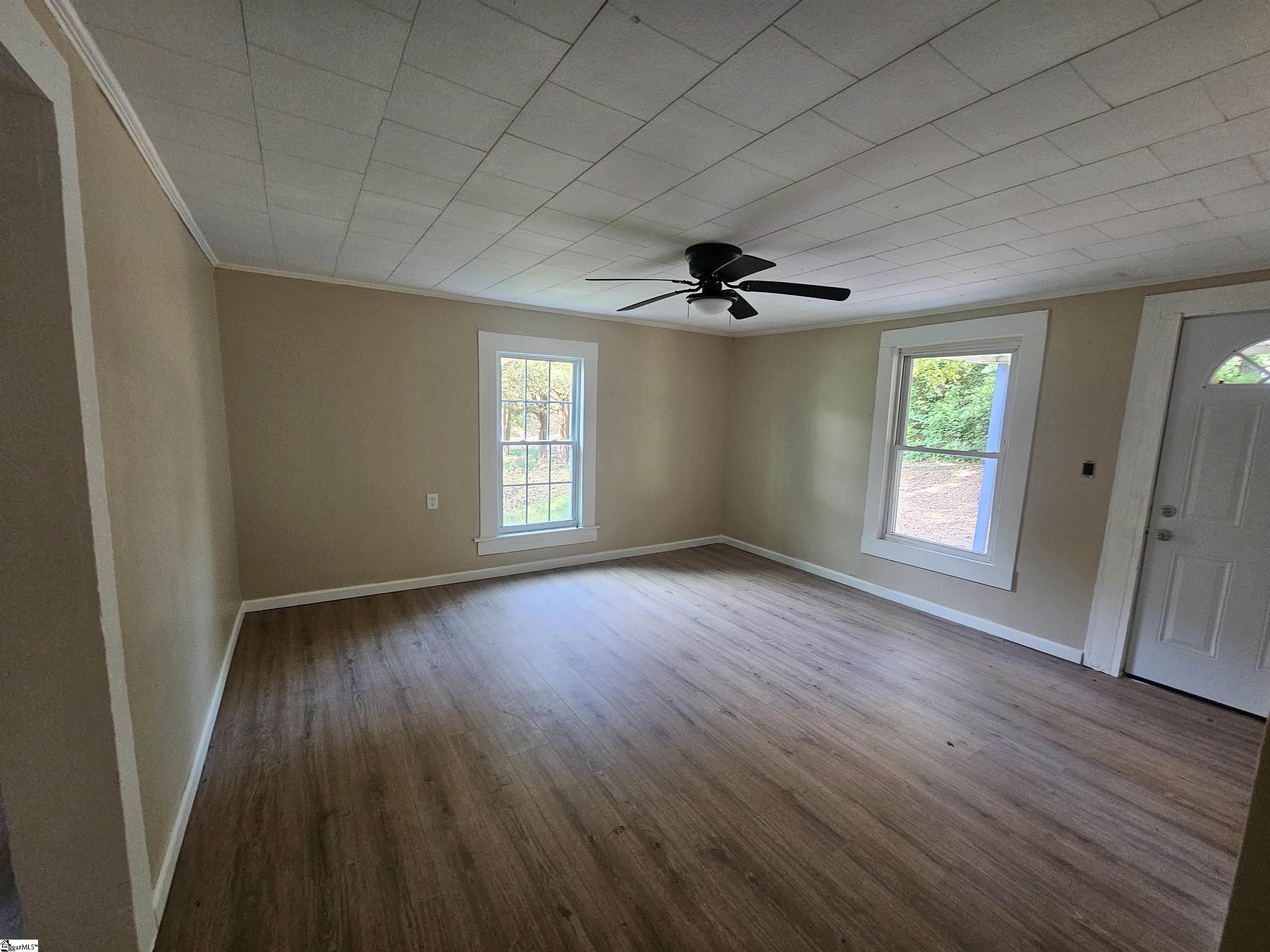 422 Love Springs Road Cowpens, SC 29330 - Photo 15 of 20