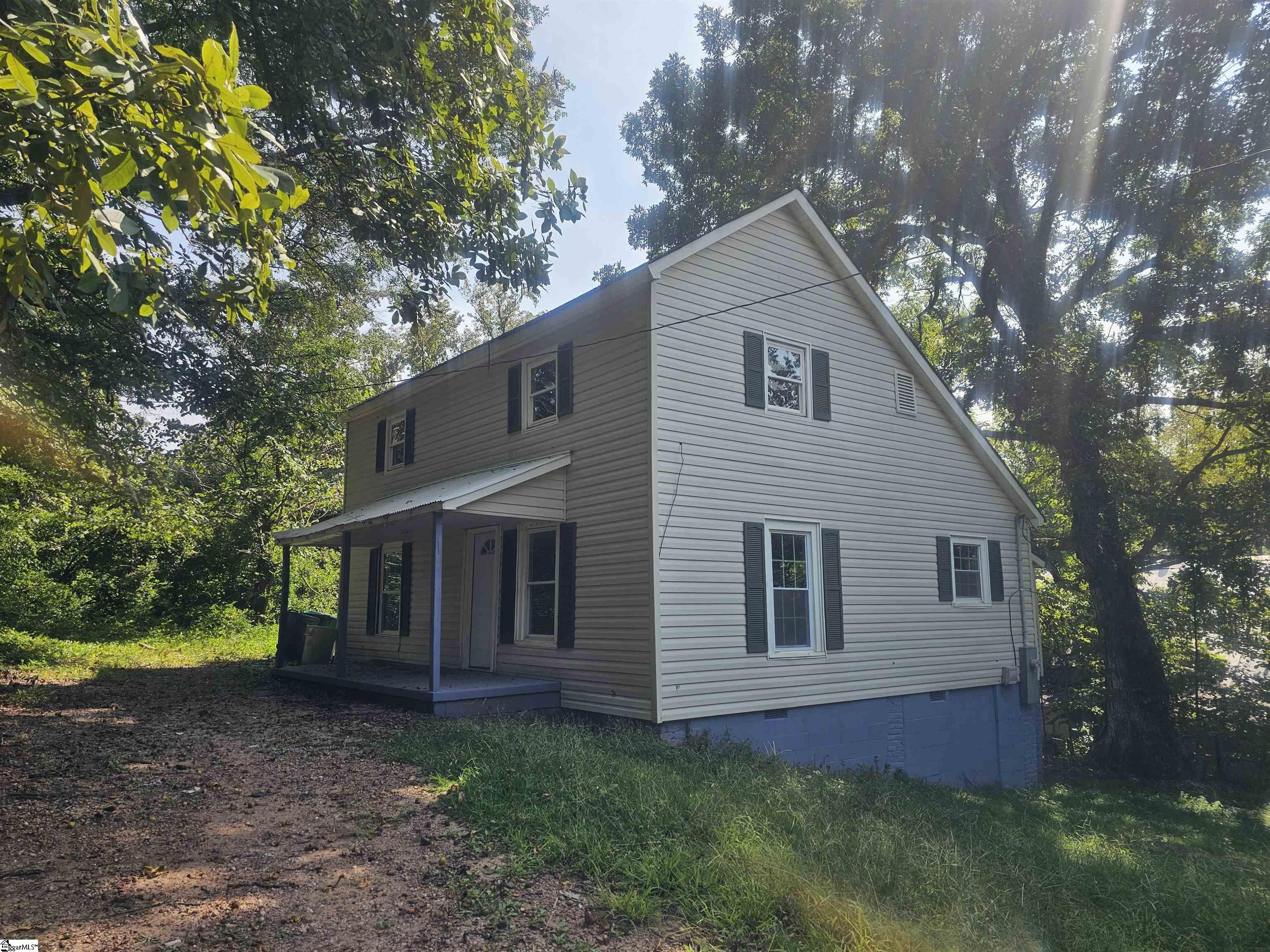 422 Love Springs Road Cowpens, SC 29330 - Photo 3 of 20