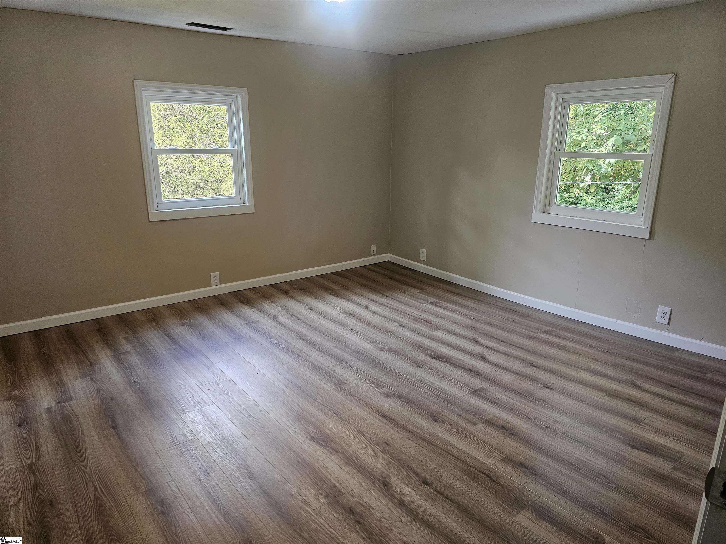 422 Love Springs Road Cowpens, SC 29330 - Photo 7 of 20