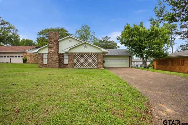 $214,900 | 1322 East Hankerson Street, Tyler, TX 75701
