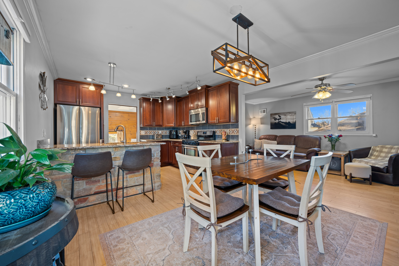 311 Ohio Avenue St. Charles, IL 60174 - Photo 7 of 20 a view of a dining room with furniture