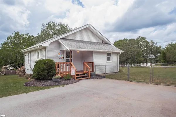 $219,000 | 113 Tinsley Drive, Easley, SC 29642
