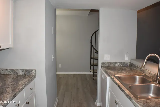 $1,500 | 900 State Rd S-7-297, Unit E1, Beaufort, SC 29902