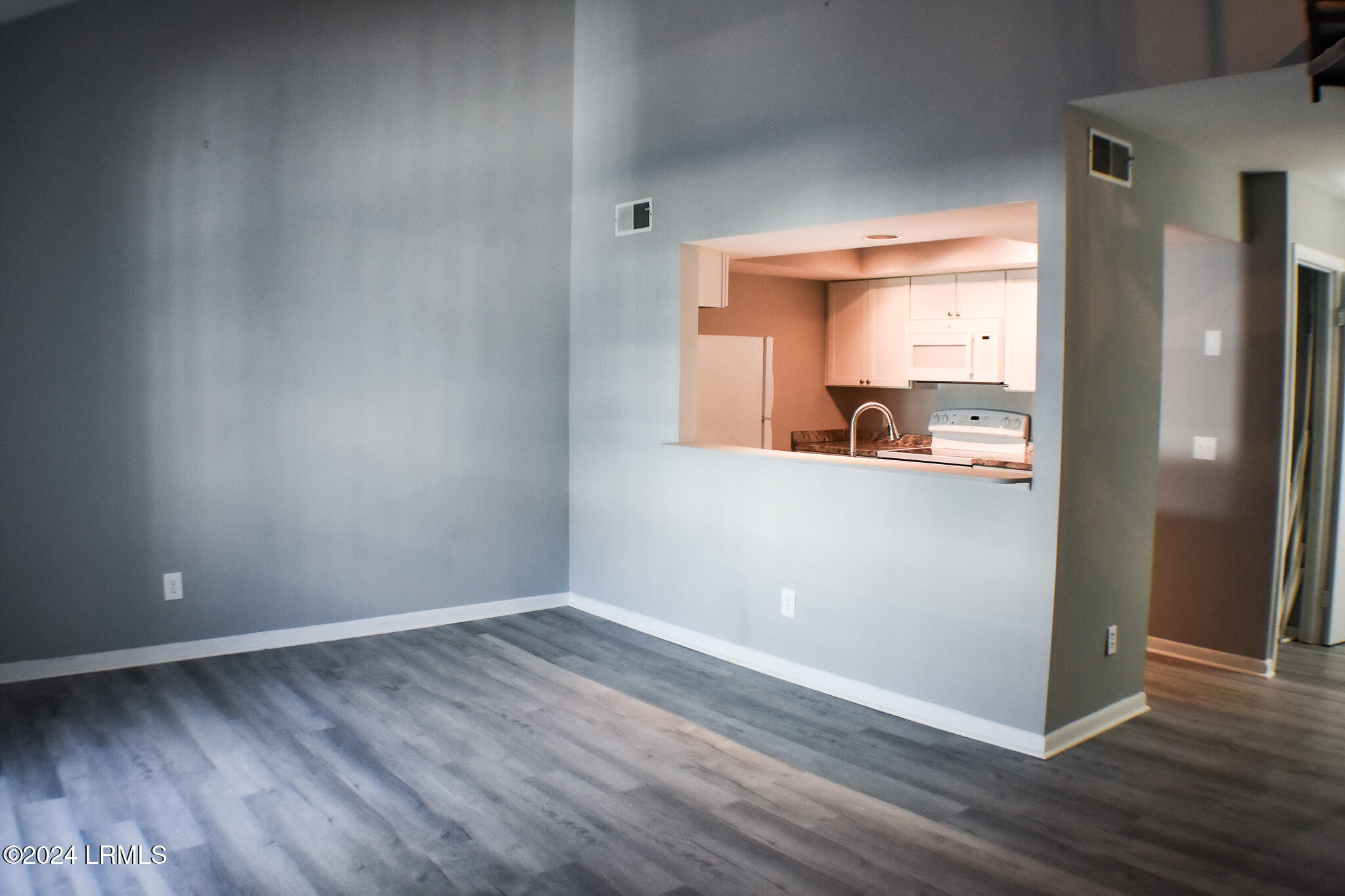 900 State Rd S-7-297, Unit E1 Beaufort, SC 29902 - Photo 25 of 27 DSC_6205